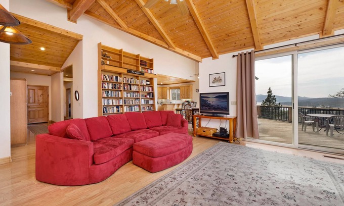 Castle Glen Estates Cabin | Starlight Vistas Log Cabin Lakeview Retreat