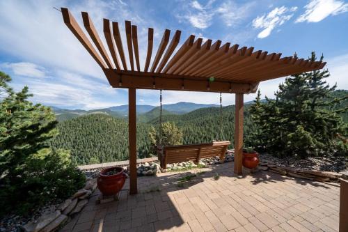 Bailey Villa | Starry Mountain Manor! Infinity Swing, Decks, Spa