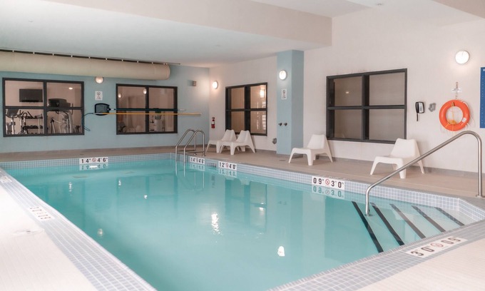Leduc Hotel | Stars Inn Edmonton Airport