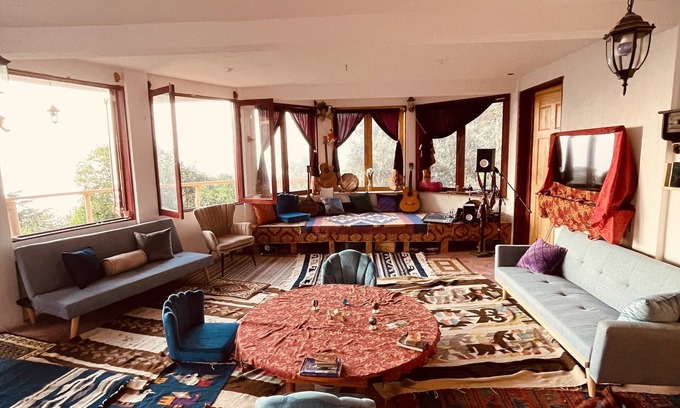 Pasajcap Villa | Starship InnerPrize -Villa with lake views! Yoga platform. Rooftop terrace.