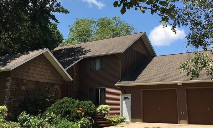 Ottawa House | Starved Rock, Skydive Chicago, Creek View
