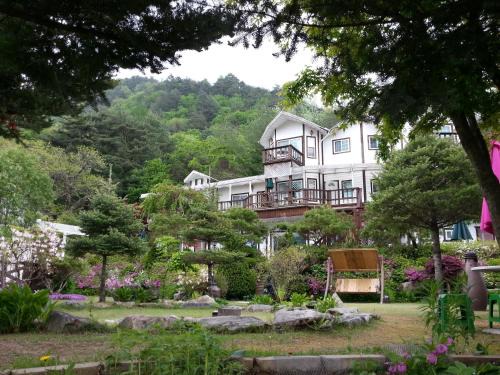 Bongpyeong House | Starvill Pension