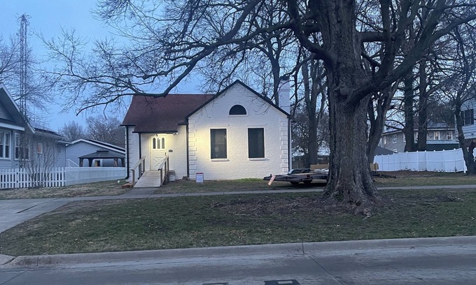 Litchfield House | State Street House; 3-br house; PETS WELCOME; Litchfield