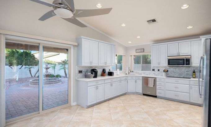 Arrowhead Ranch House | StateFarmStadium - Arrowhead - MSU