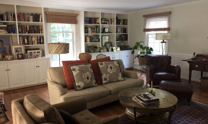 Annapolis House | Stately Brick Ranch On Corner Lot with Private Backyard for Entertaining