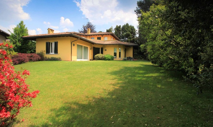 Taino House | Stately villa near Lake Maggiore