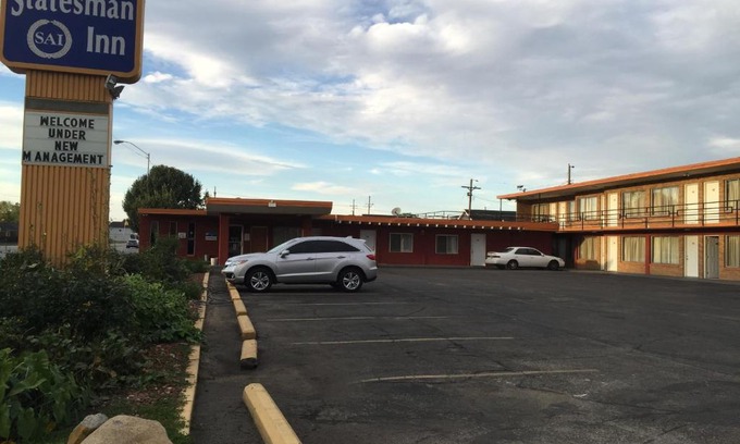 Terre Haute Hotel | Statesman Inn