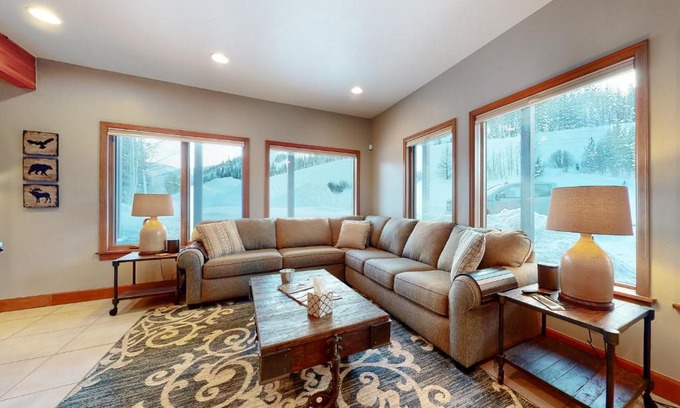 Old Town House | Station House Hideaway