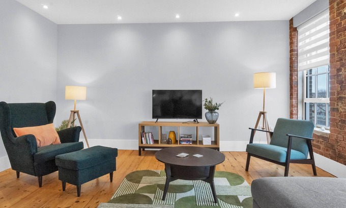 Hove Apartment | Station Skyline Two | By My Getaways