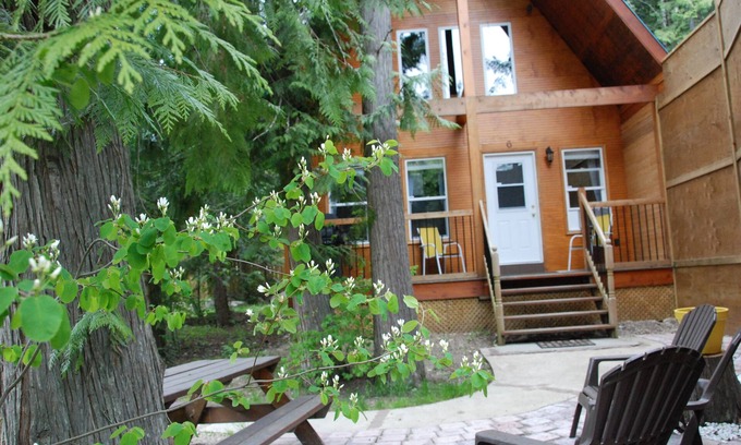 Revelstoke Cabin | Stay At The Monashee Cabin near Revelstoke, BC