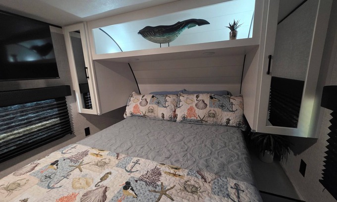 Perry House | Stay at The Rusty Hooker a Cozy Camper in Perry Fl