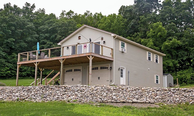 Bradford House | Stay Awhile — Your Cozy Lakeview Escape on Lamoka Lake