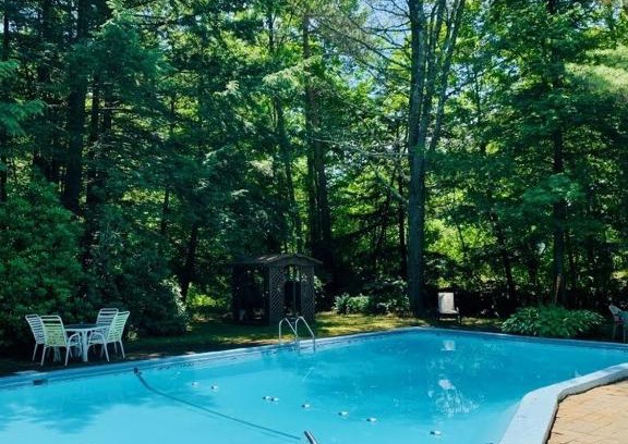 Williamstown Hotel | Stay Berkshires
