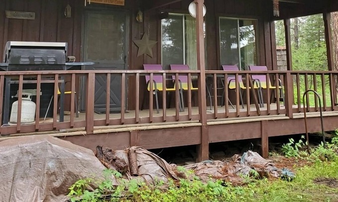 Garden Valley Cabin | Stay Cool in the Pines!