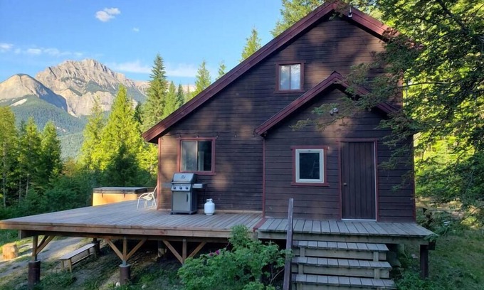 Blaeberry House | Stay Golden - Harnett House