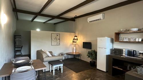 Hartbeespoort Apartment | Stay Harties Accommodation