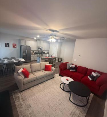 Winder Villa | Stay in a brand new townhome in Winder!