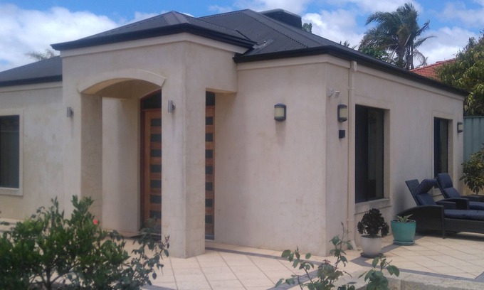 Ballajura House | Stay in Comfort: Modern Home with Complimentary Breakfast Welcome Pack