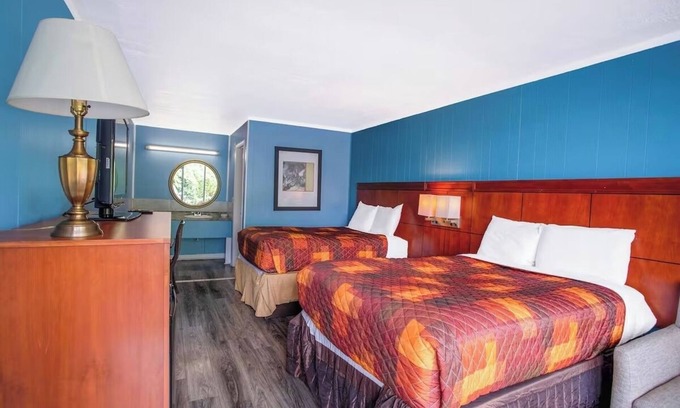 Kernersville Hotel | Stay in Comfort Near Wet n Wild Emerald Pointe – Just 17 Miles Away