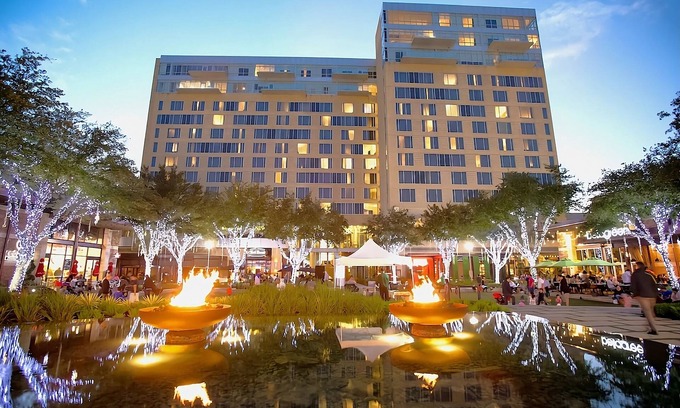 Memorial House | Stay In Indulgence! Free Parking w/Pool, Live Music/Performance at Night!