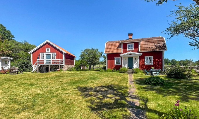 Kristdala House | Stay in this inviting cottage in beautiful natural surroundings