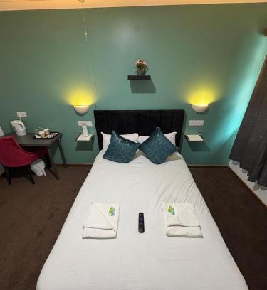 Papworth Everard Hotel | Stay Inn Express, Cambridge