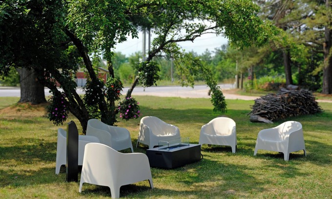 Gravenhurst Hotel | Stay Inn Muskoka