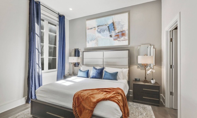 Central Business District Condo | 🎶 STAY LUXE in This 2 STORY DOWNTOWN GEM with Personal Balcony Waiting for you! 🎶 | The Zydeco
