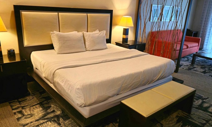 Doral Condo | Stay Near the Convention Center, King Studio