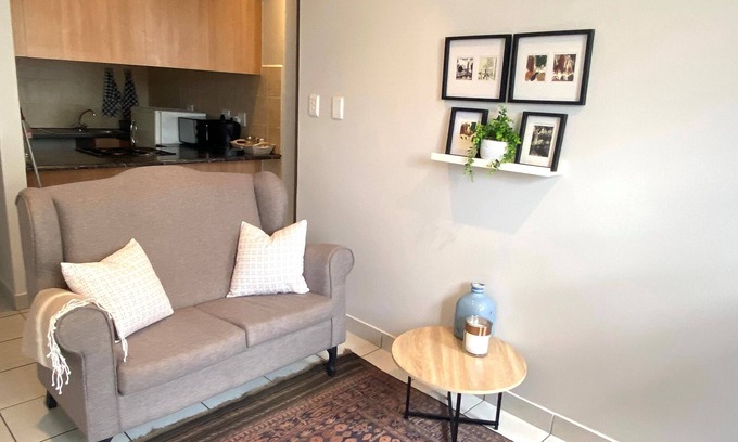 Paarl Apartment | Stay on Main, In the Heart of Paarl!