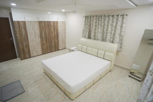 Vijayawada Apartment | Stay Pride Service Apartments - AC Rooms in Vijayawada - Family & Business Stays