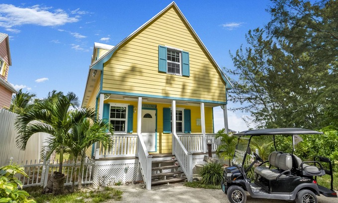 Spanish Wells Cottage | Stay Right On The Beautiful White Sand Beach - Free Golf Cart and Kayaks