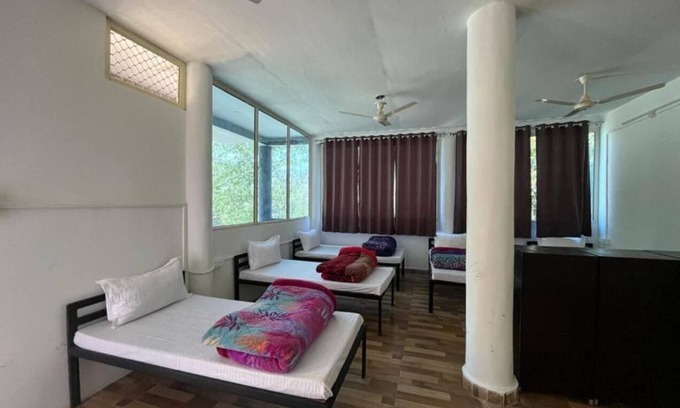 Sirala Apartment | STAY SUKOON- Mixed room