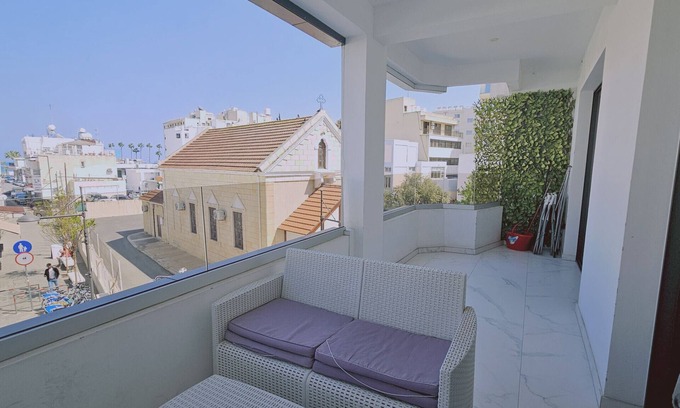 Larnaca City Centre Apartment | STAY Treasure Apartment