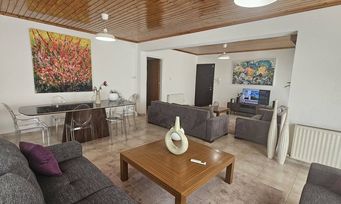 Egkomi Apartment | STAY Uptown Apartment