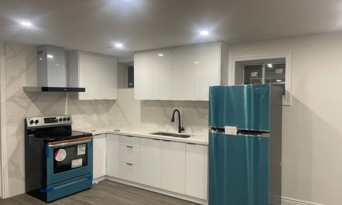 Caledon Apartment | Stay with K!