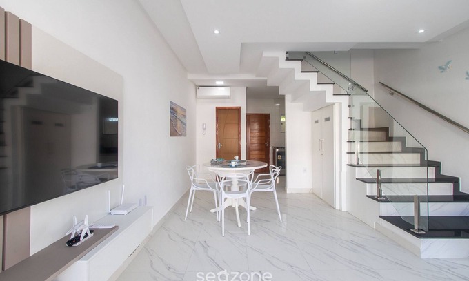 Taperapua Beach Apartment | Stay With Pool Just Minutes From the Beach - CCR