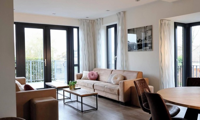 Appeltern House | Stay with your group in a renovated steam pumping station and let the authentic details surprise you.