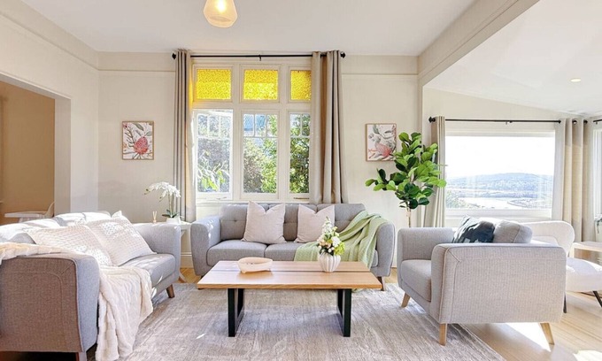 Trevallyn House | StayAU 2BR Home w/Stunning Views in Tasmania