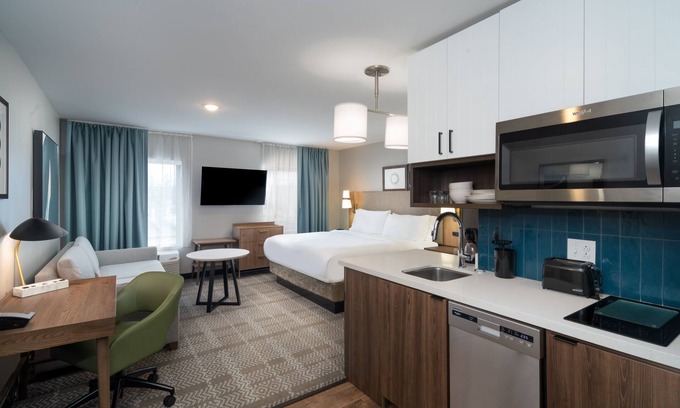 Fairgrounds Hotel | Staybridge Suites Louisville Expo Center by IHG