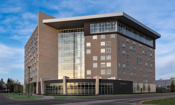 Saskatoon Hotel | Staybridge Suites - Saskatoon - University by IHG