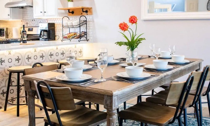 West Congress House | Staycation House | Modern and Spacious
