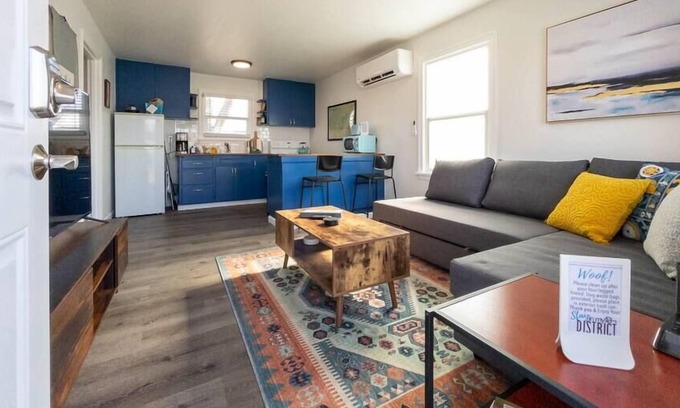 College Place House | #StayinMyDistrict Walla Walla Cozy Wine Escape