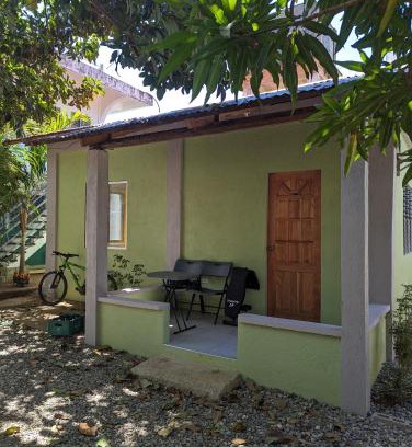 Manoc-Manoc Apartment | staylocalPH - Green House Boracay