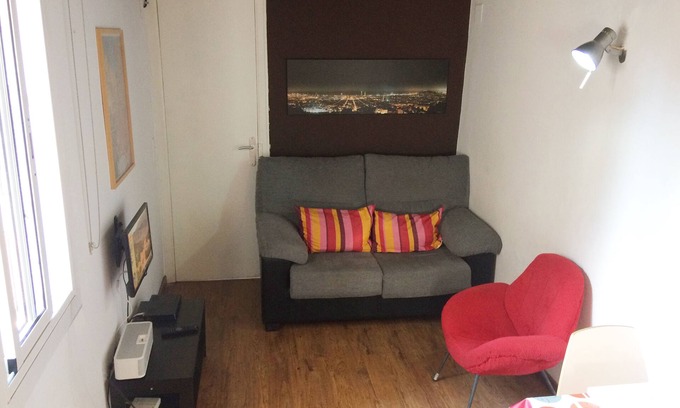 El Raval Apartment | StayRambla - In the Heart of Barcelona, two blocks away from the Ramblas