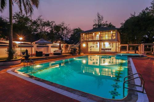Kumbalgodu Villa | StayVista at Ananta - Breakfast Included & Basketball Court