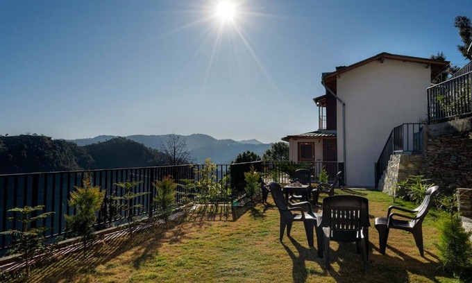 Kasiyalekh Villa | StayVista at Dream Cottage 1