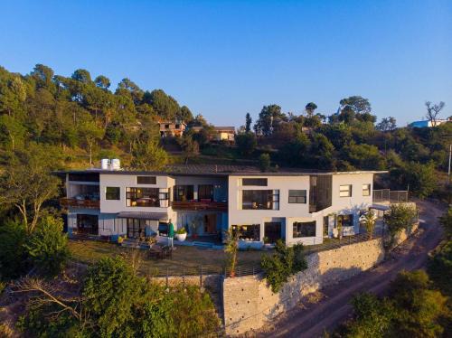 Kuthar Villa | StayVista at Nivriti for an intimate stay