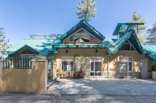 Shimla Villa | StayVista at The Corner House - Pet Friendly Villa