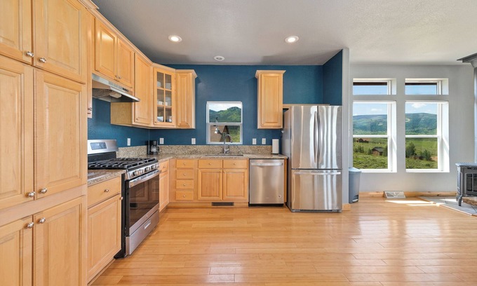 Oak Creek House | Steamboat Dream Vacation- South Valley Escape